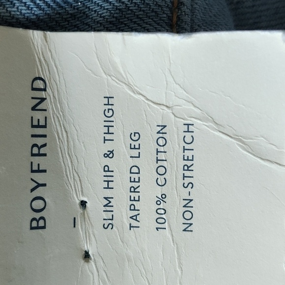 New Mid Rise Boyfriend Jeans Size 2 - Picture 8 of 9